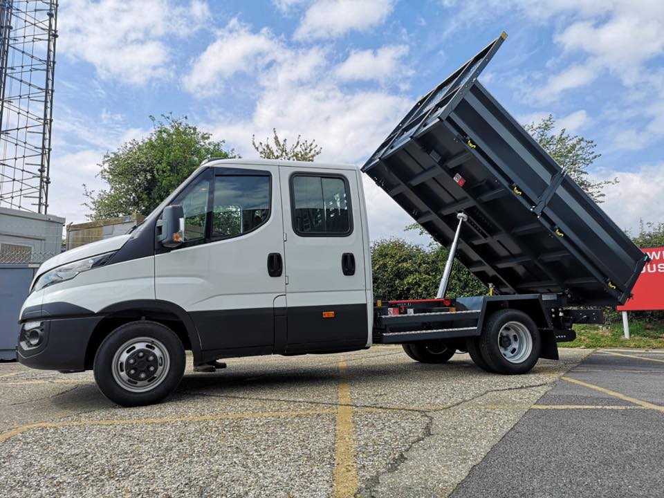 tipper 13